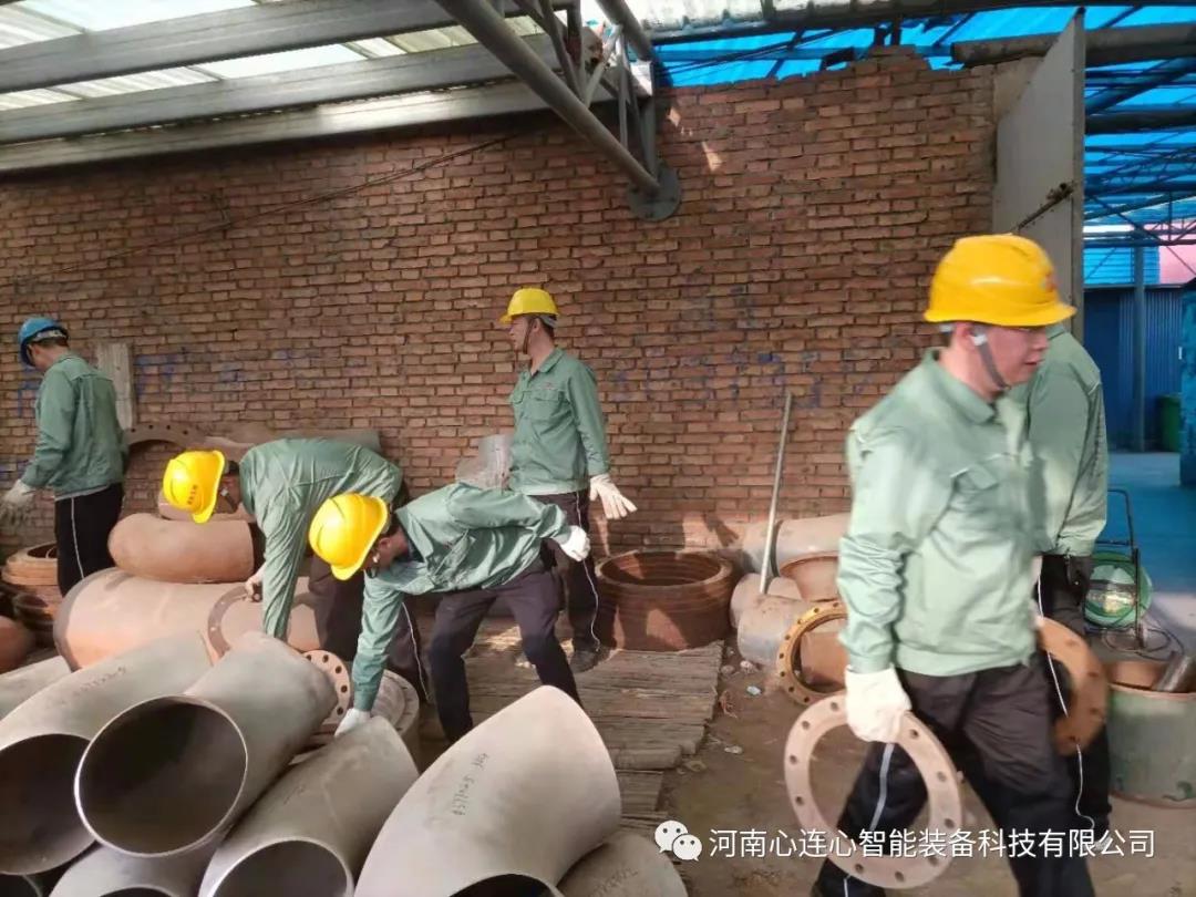 心連心智能裝備黨支部開展到“生產(chǎn)中去！”活動(dòng)